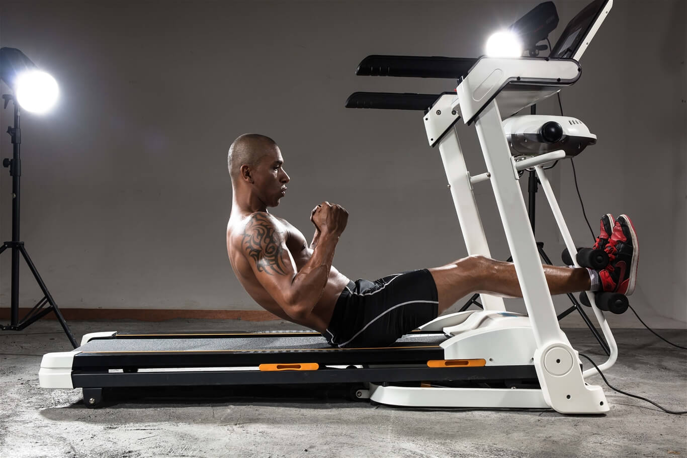 dia-chi-ban-may-tap-the-duc-tai-tphcm